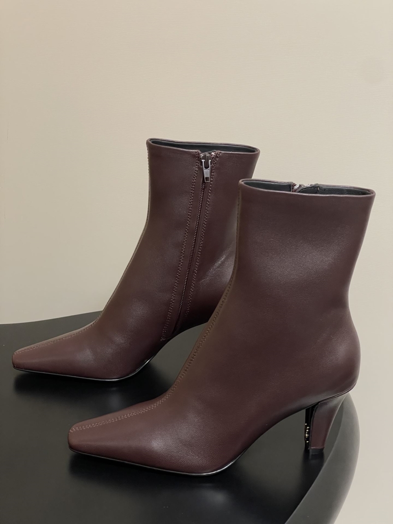 Y51 boots